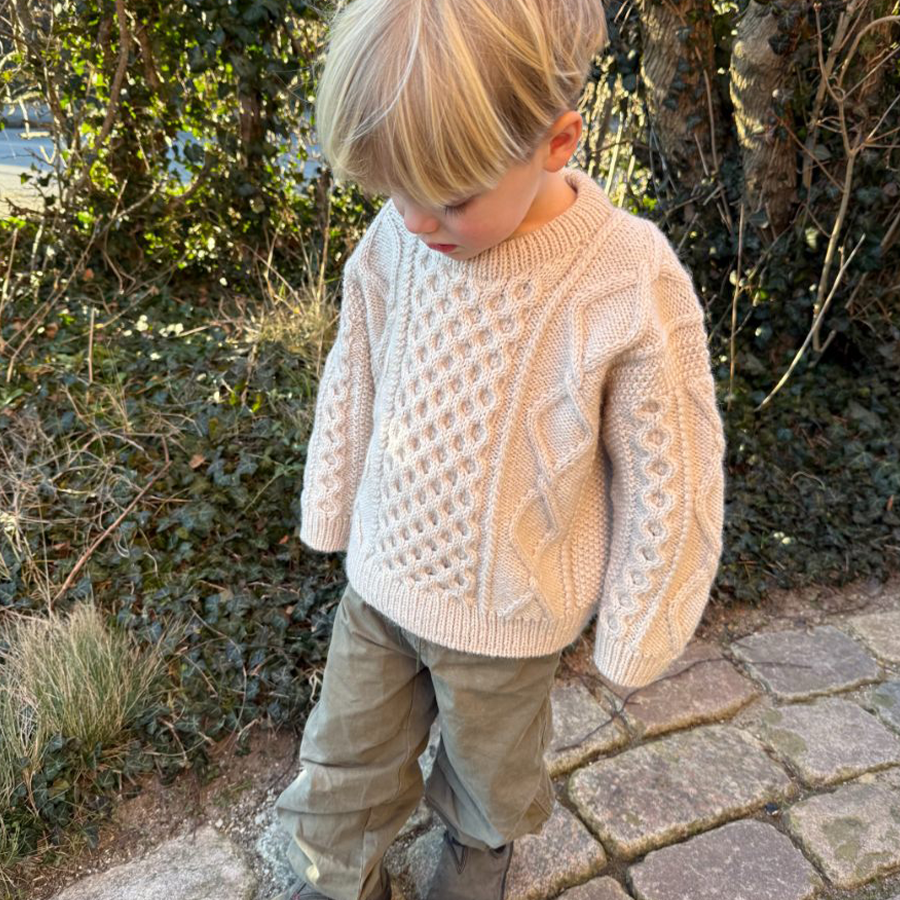 Dagmar Sweater, Junior - Garnkit #2