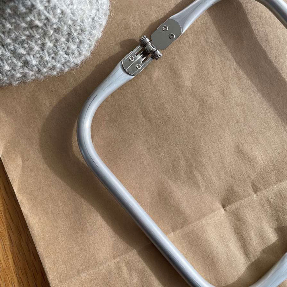 Frame til Stor Clutch fra Petiteknit