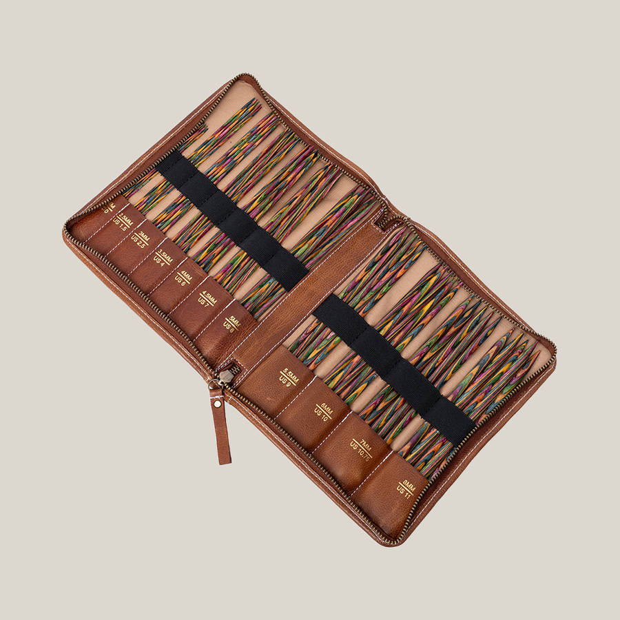 Project 103 - Strømpepindeetui - PRESALE