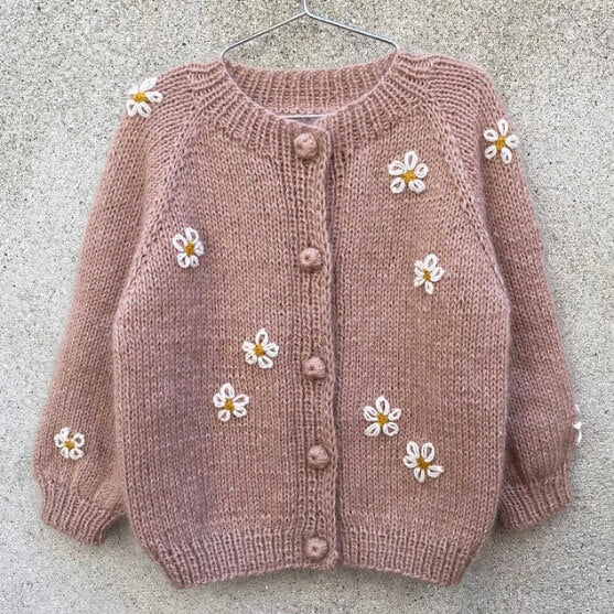 Daisy Cardigan - Knitting For Olive Opskrift